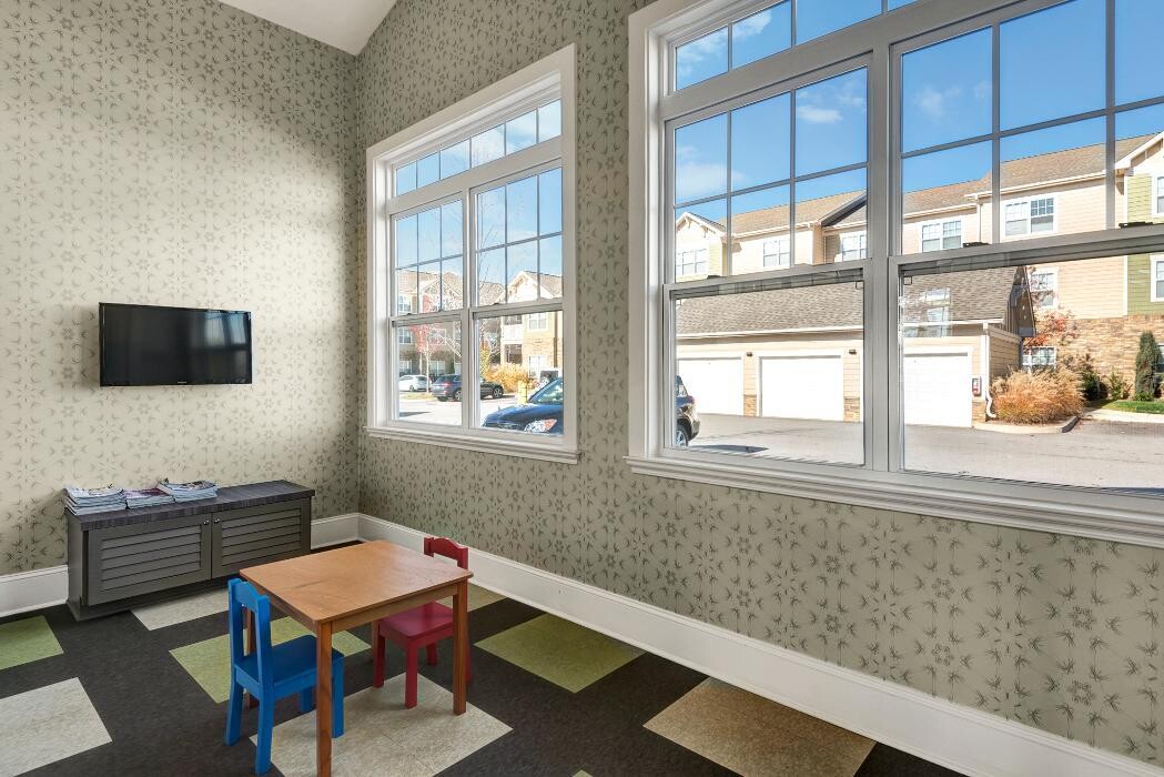 Images Wellsley Park Apartments