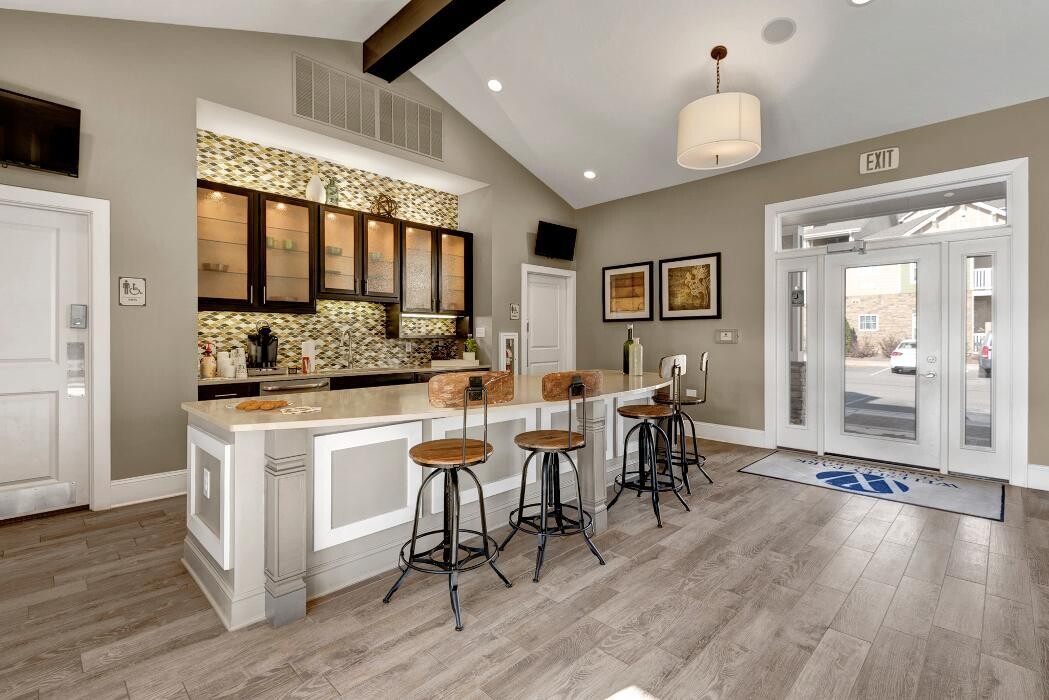 Images Wellsley Park Apartments