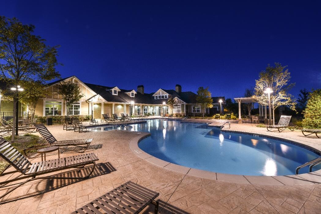 Images Wellsley Park Apartments