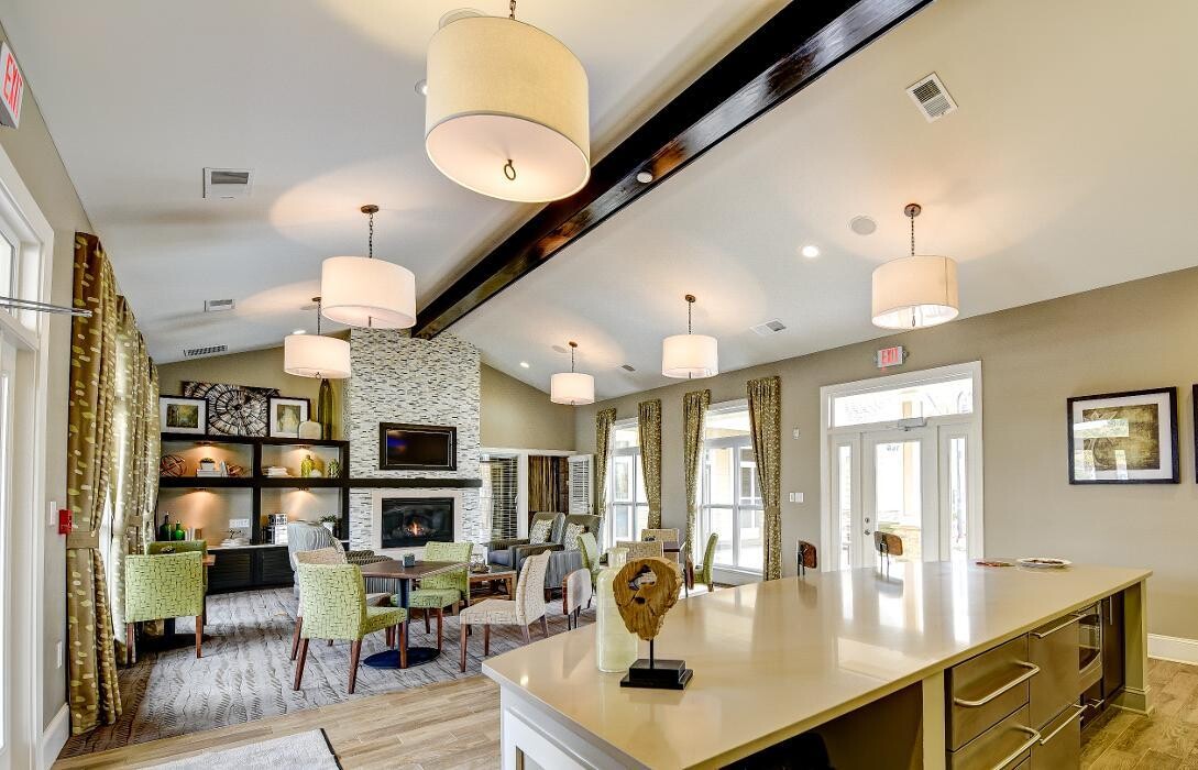 Images Wellsley Park Apartments