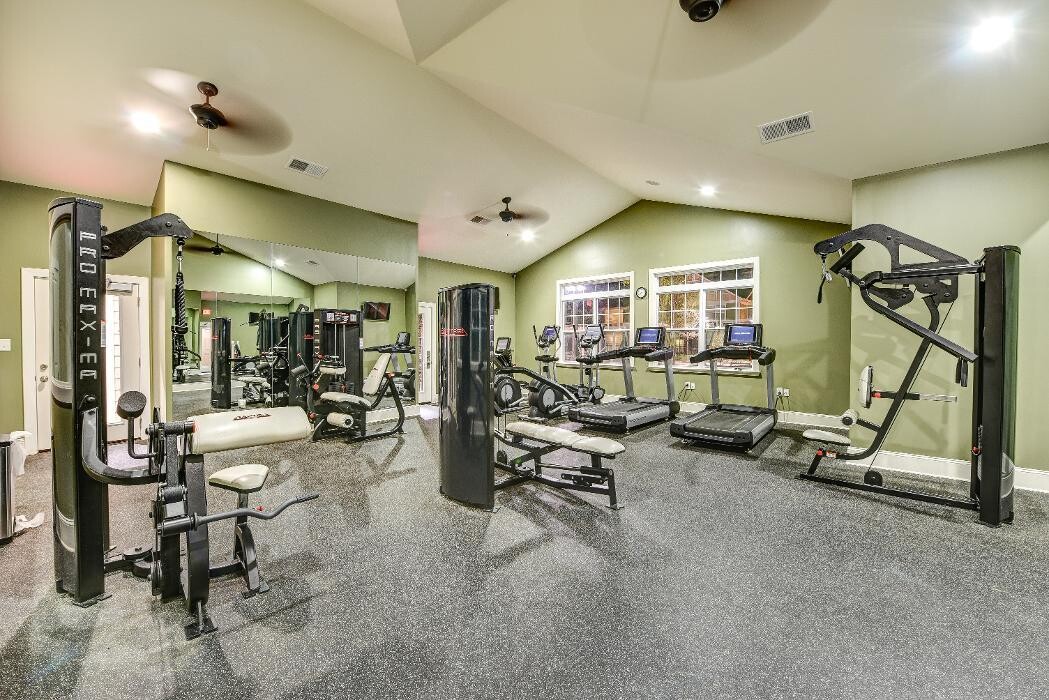 Images Wellsley Park Apartments