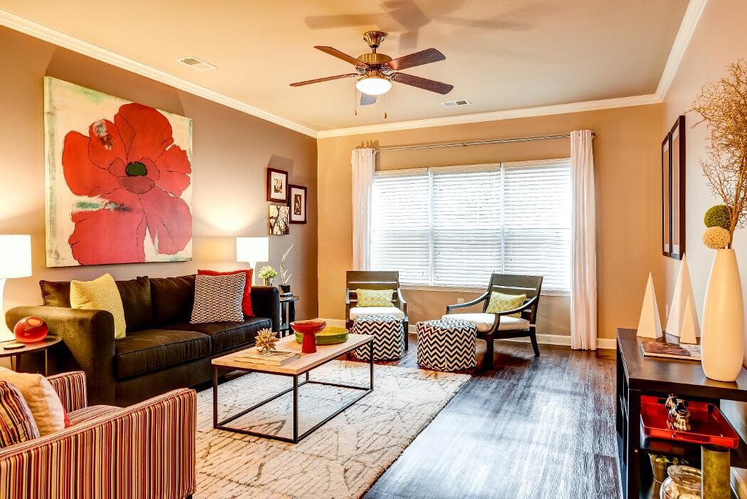 Images Wellsley Park Apartments