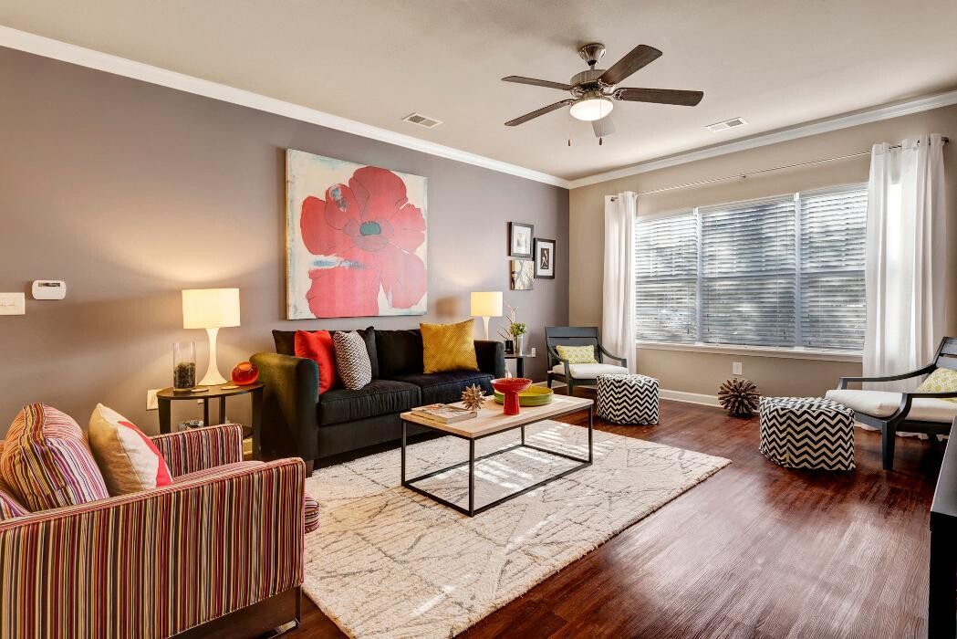 Images Wellsley Park Apartments