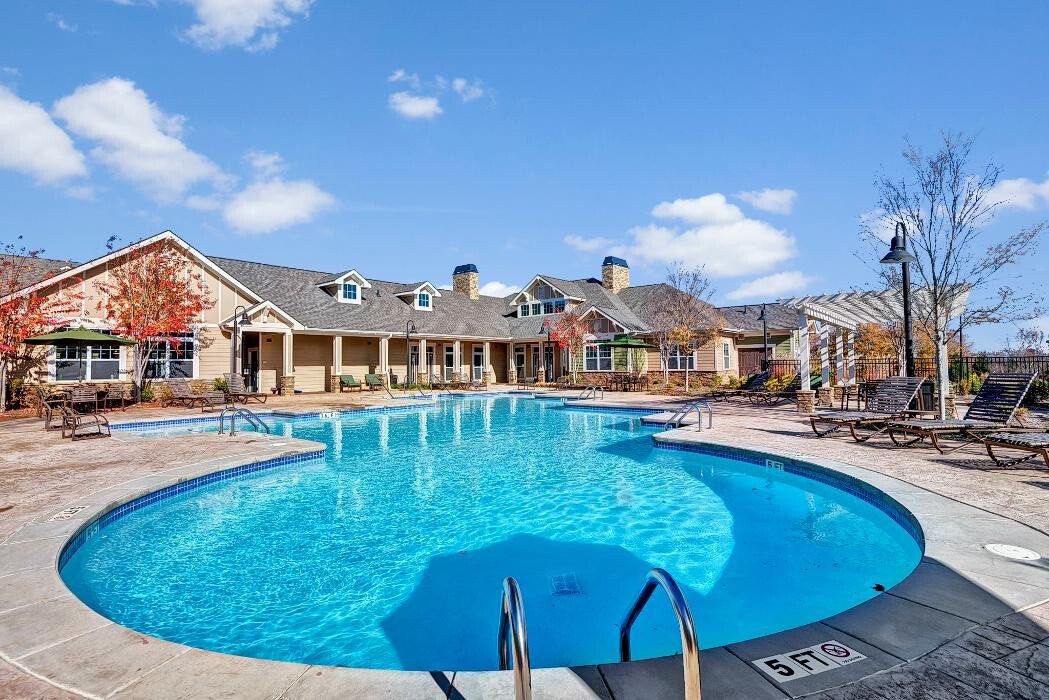 Images Wellsley Park Apartments