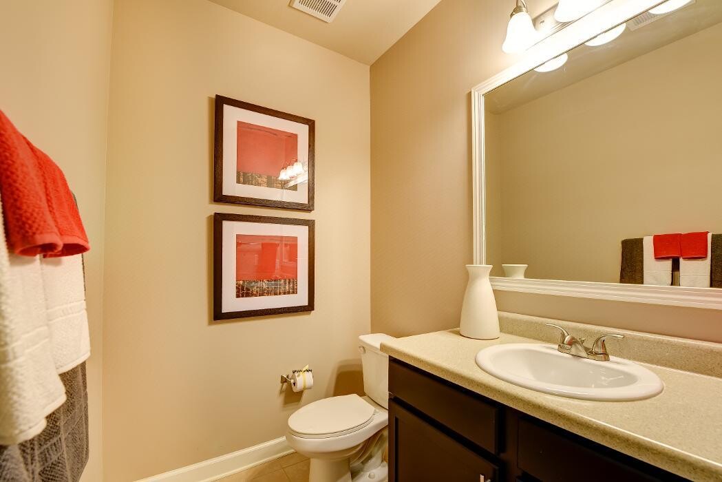 Images Wellsley Park Apartments