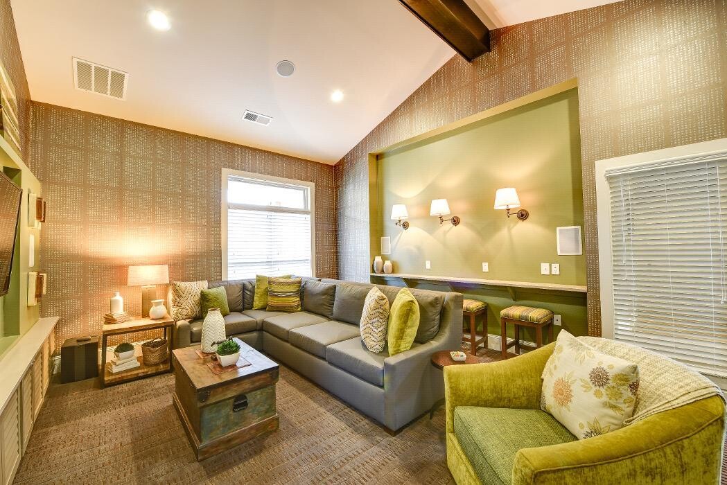 Images Wellsley Park Apartments