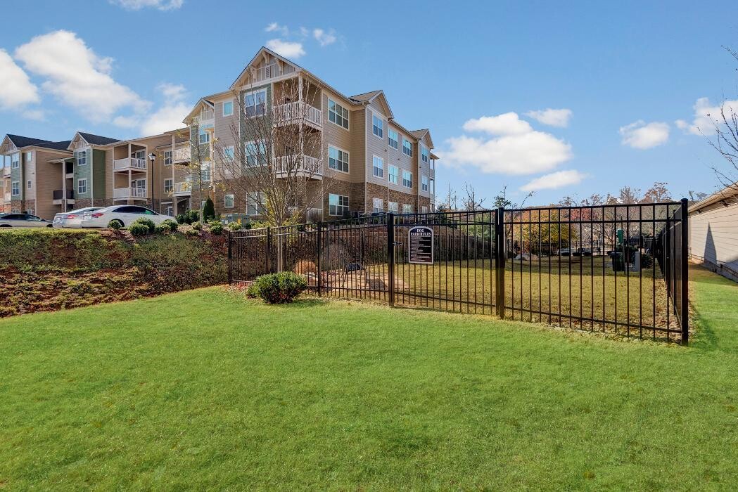 Images Wellsley Park Apartments