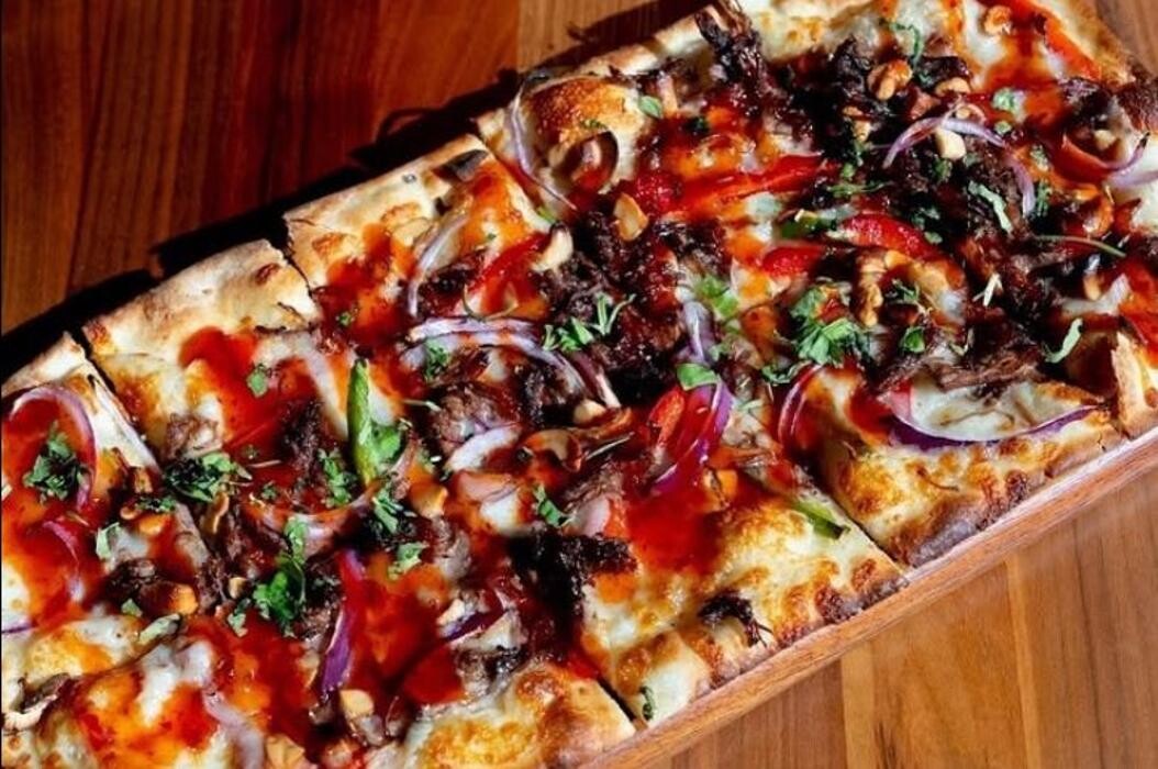 Images Oggi's Sports | Brewhouse | Pizza