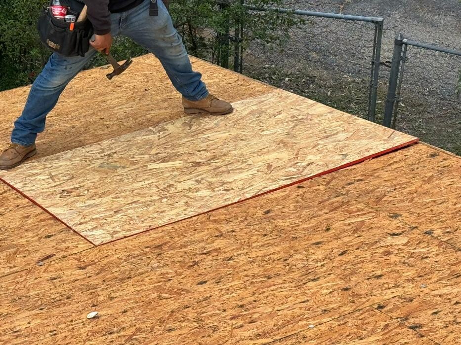 Images Hope's Roofing Repairs Inc.