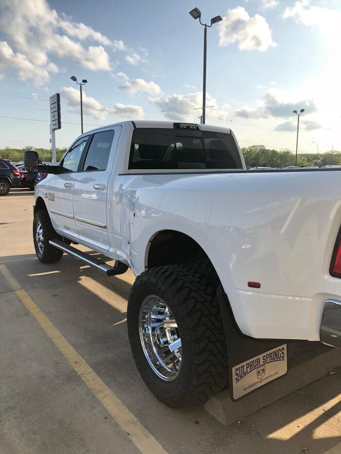 Images Nottingham Chrysler Dodge Jeep Ram of Sulphur Springs