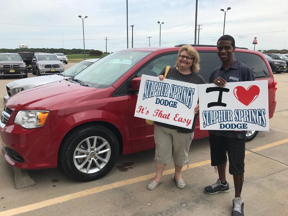 Images Nottingham Chrysler Dodge Jeep Ram of Sulphur Springs
