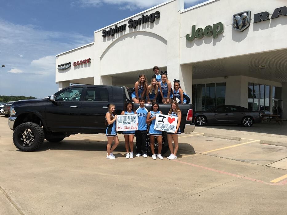 Images Nottingham Chrysler Dodge Jeep Ram of Sulphur Springs