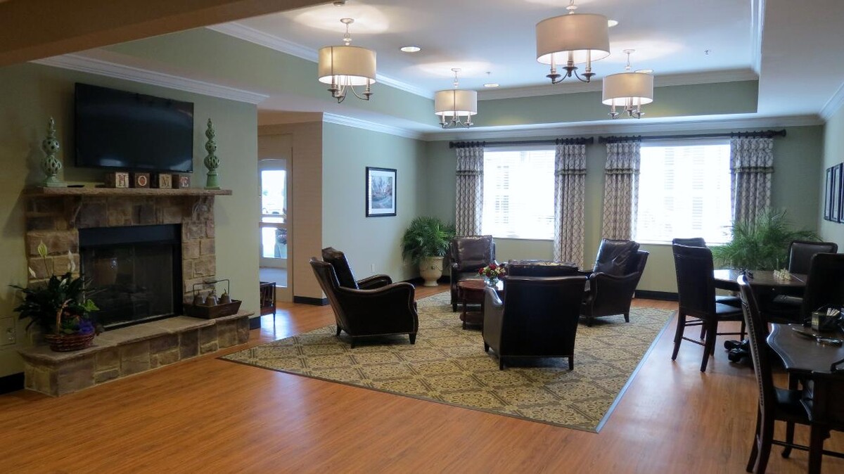 Images Sycamore Springs Senior Living Community