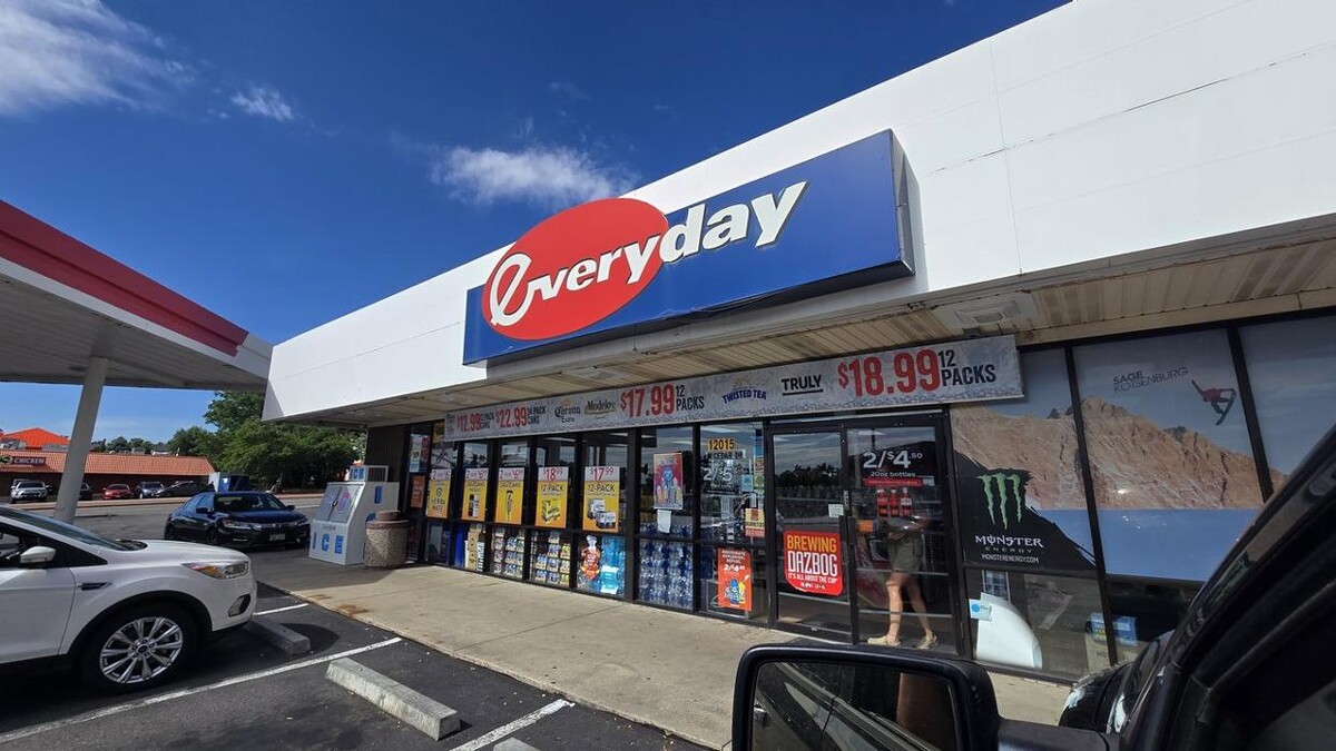 Images CoinFlip Bitcoin ATM - Everyday Convenience Store (Lakewood)