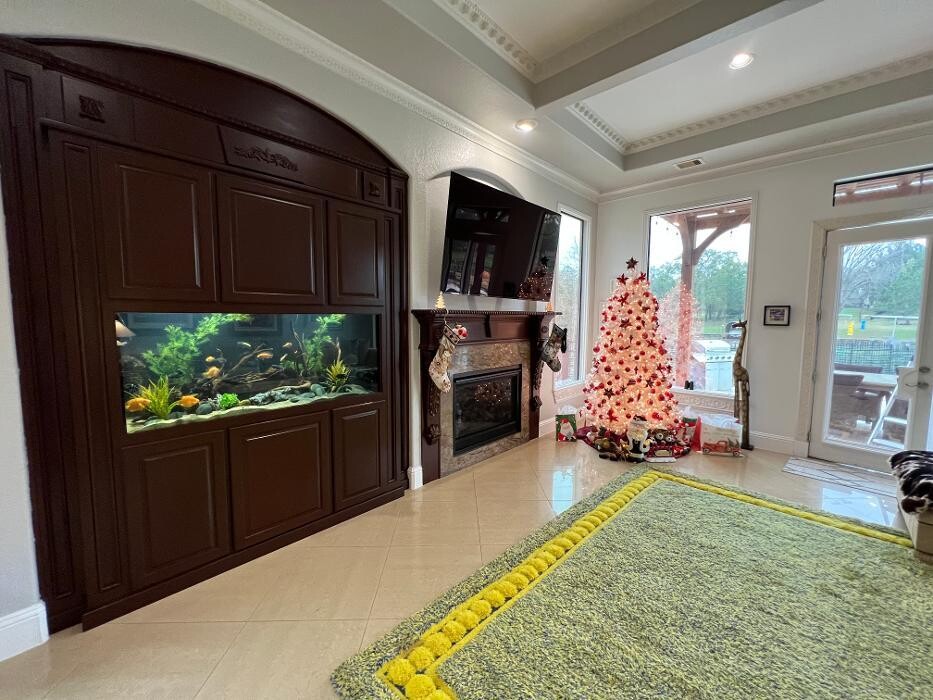 Images Aquarium Maintenance, LLC