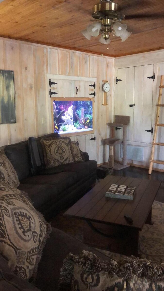 Images Aquarium Maintenance, LLC