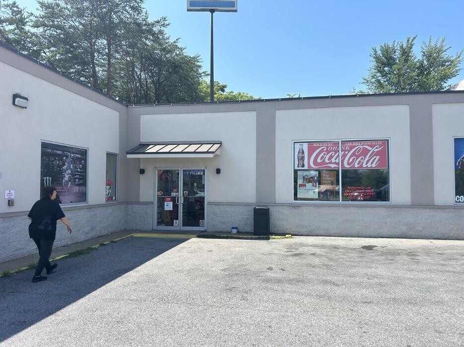 Images CoinFlip Bitcoin ATM - Exxon (Lexington)