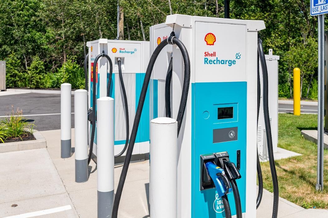 Images Shell Recharge Charging Station