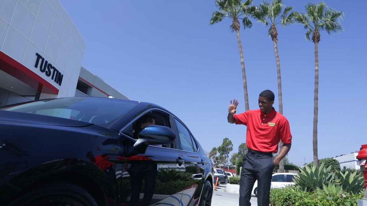 Images Tustin Auto Center