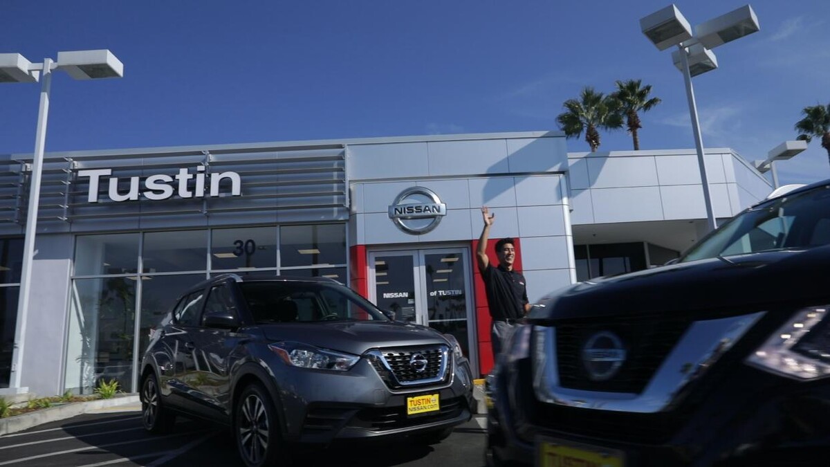 Images Tustin Auto Center