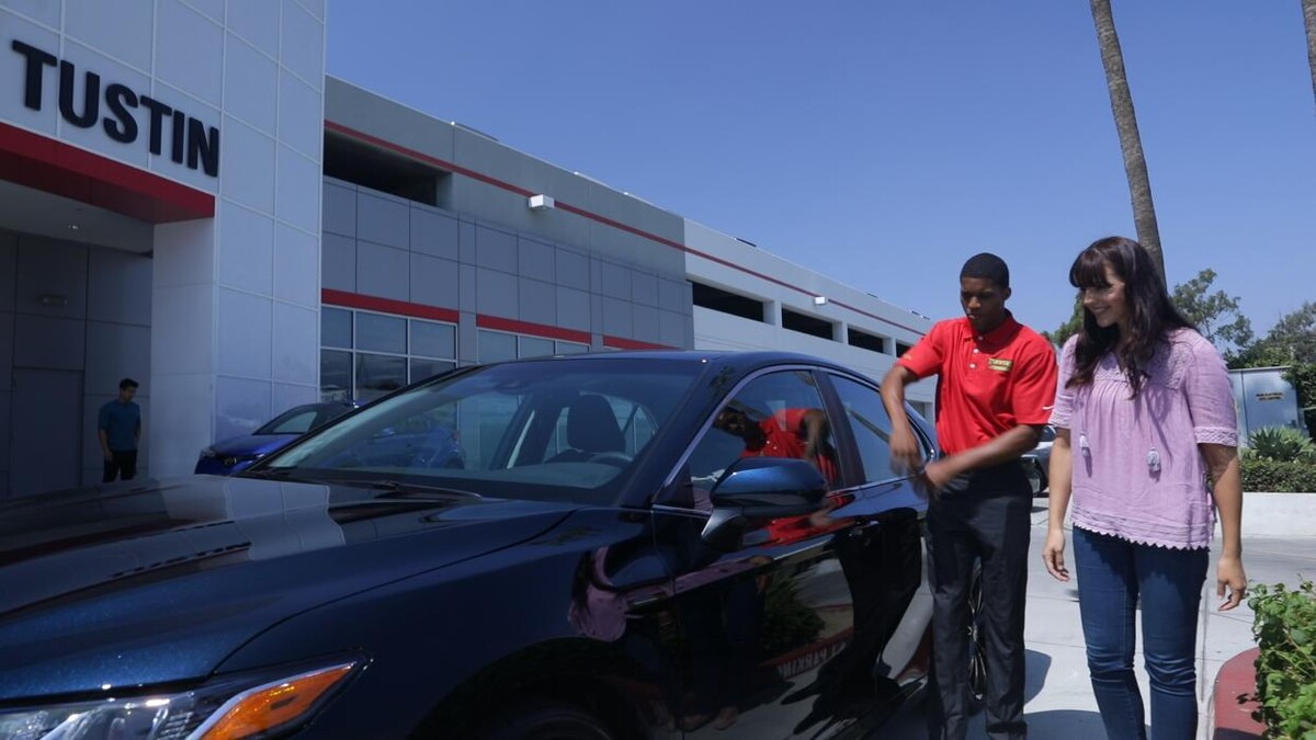 Images Tustin Auto Center