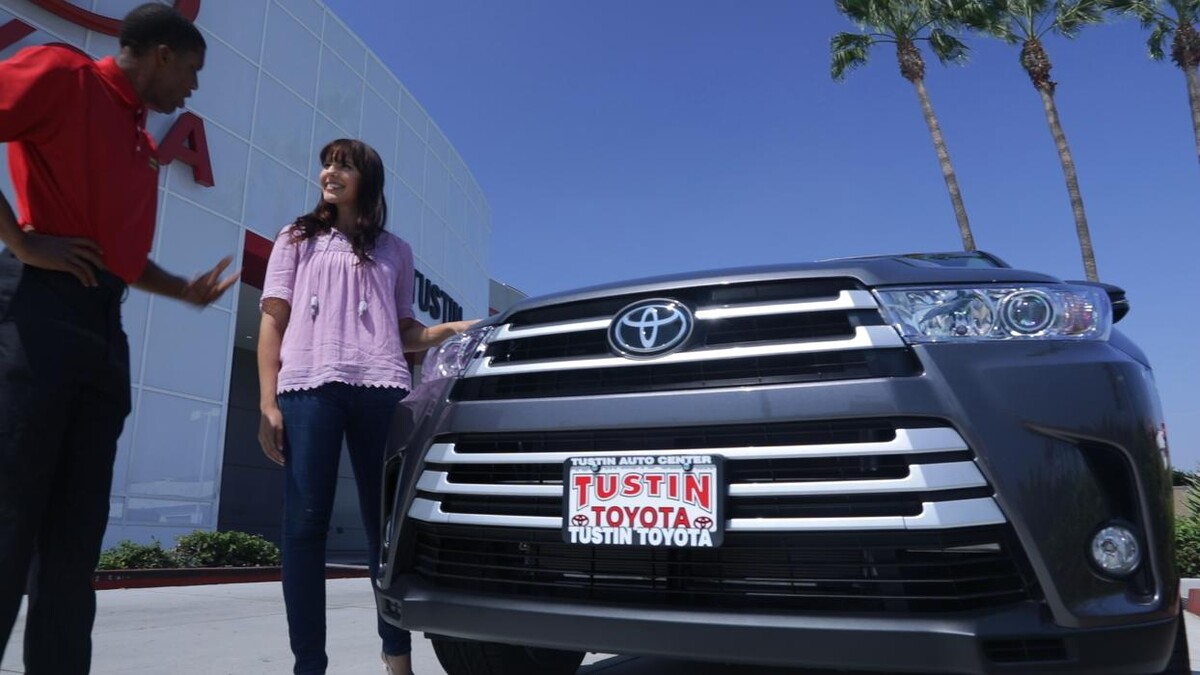 Images Tustin Auto Center