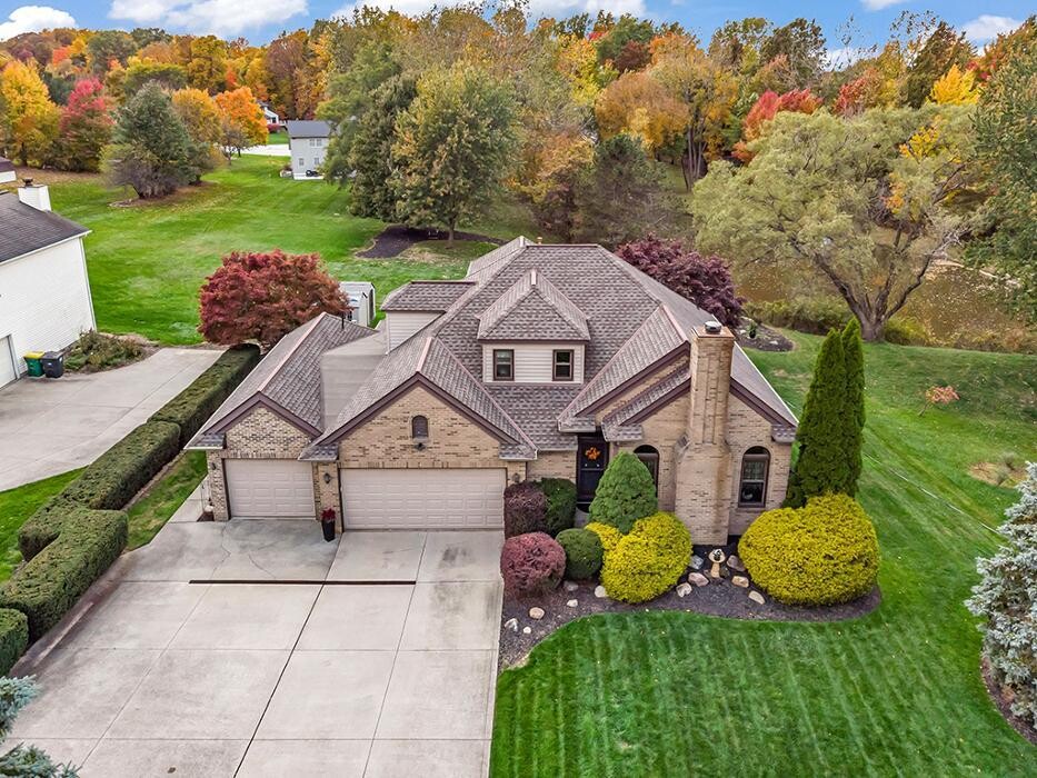 Images Beth Kitchen, Realtor