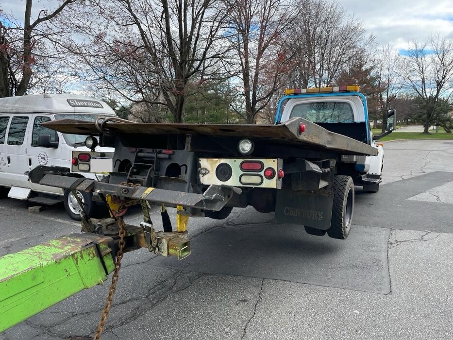Images EASY TOWING SERVICE