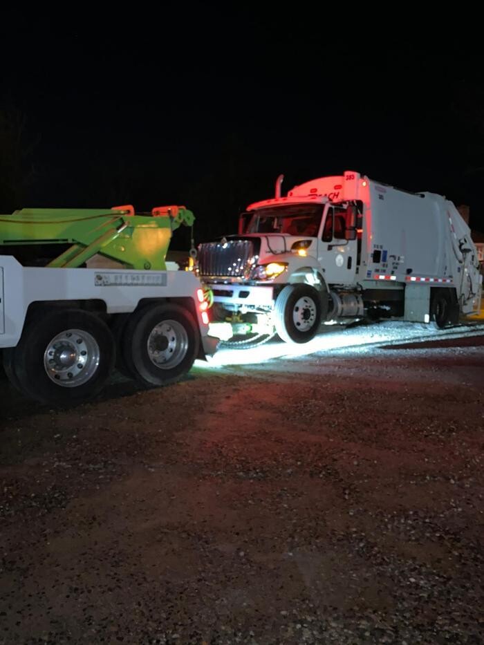 Images EASY TOWING SERVICE
