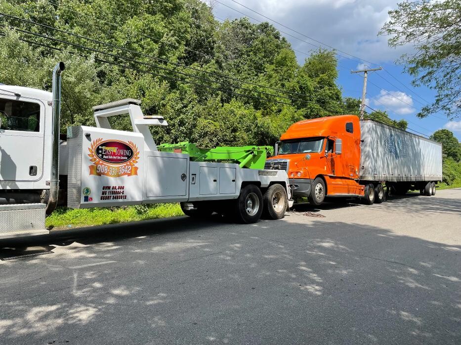 Images EASY TOWING SERVICE