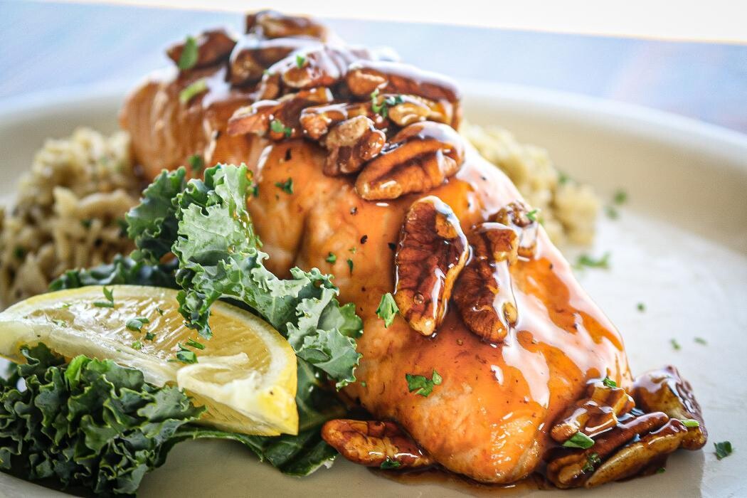 Images Crave's Coastal Kitchen & Cocktails