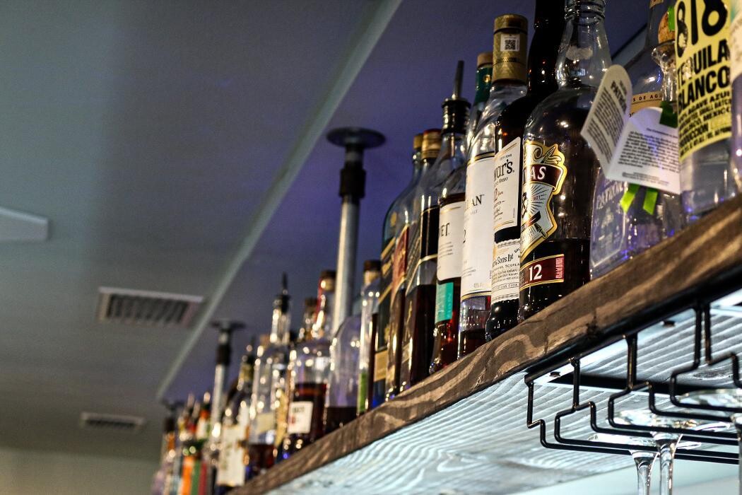 Images Crave's Coastal Kitchen & Cocktails