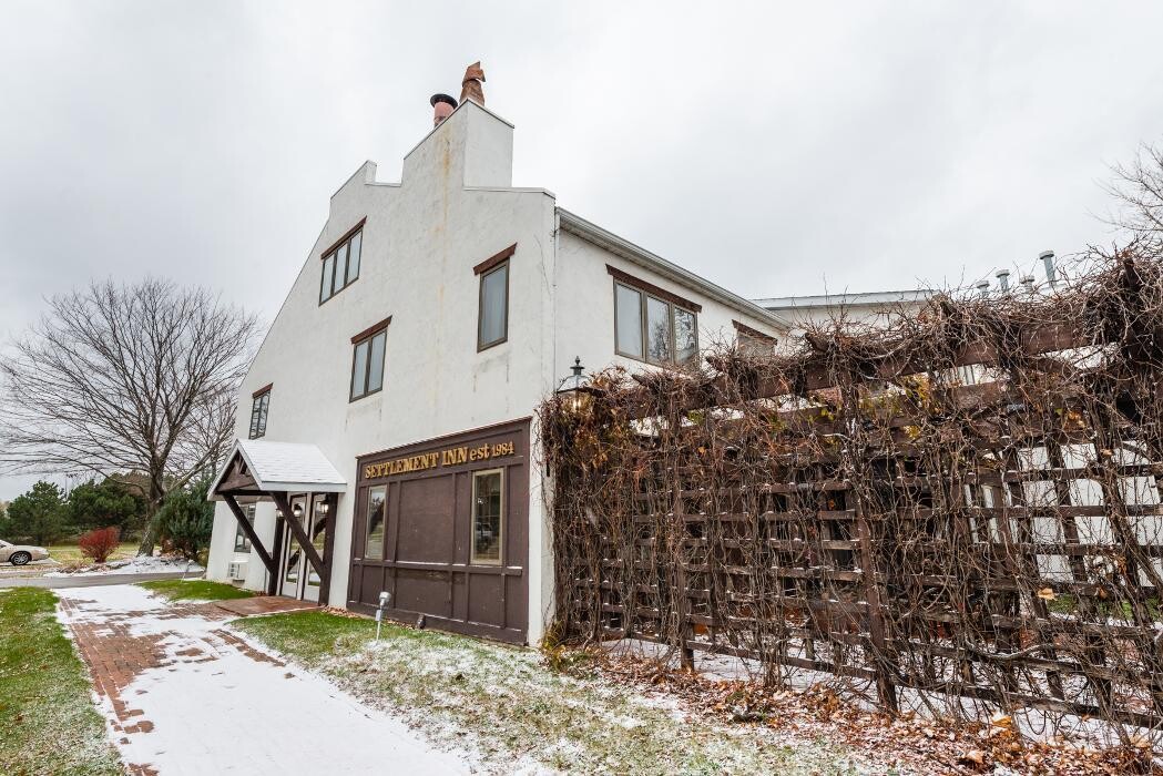 Images Settlement Inn & Lavender Spa