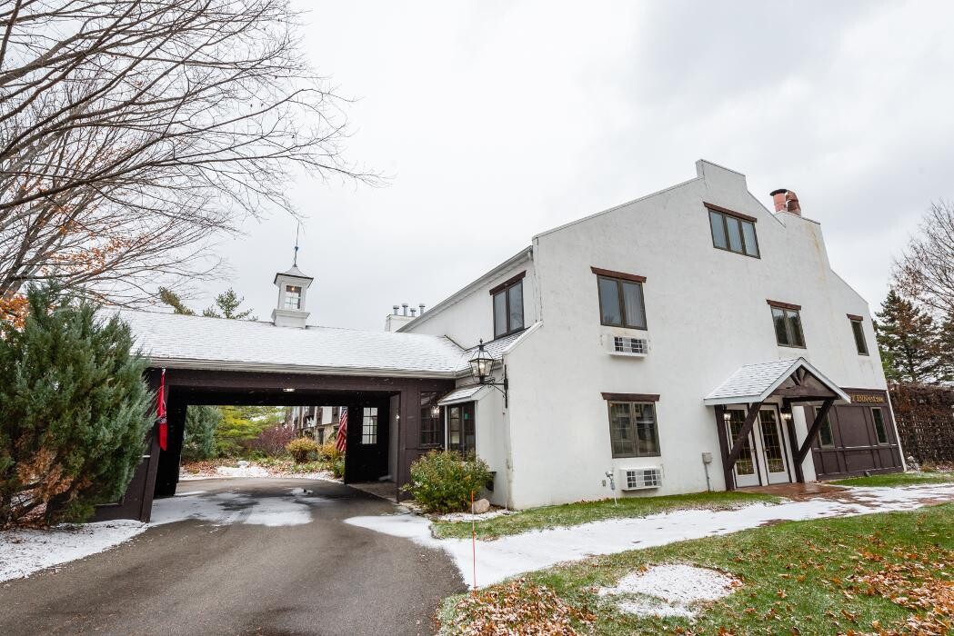 Images Settlement Inn & Lavender Spa