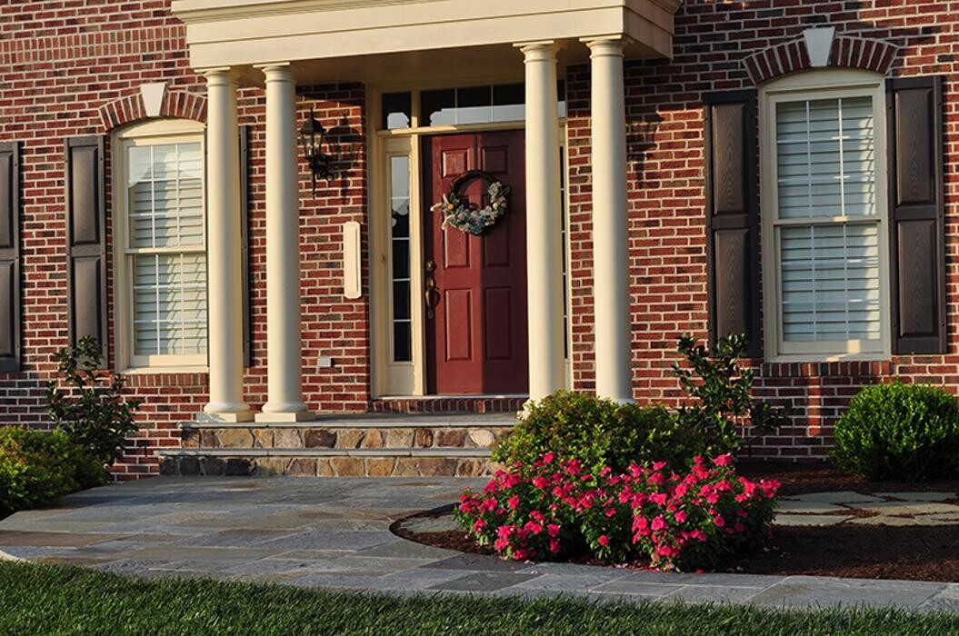 Images Custom Care Lawn & Property Services Inc