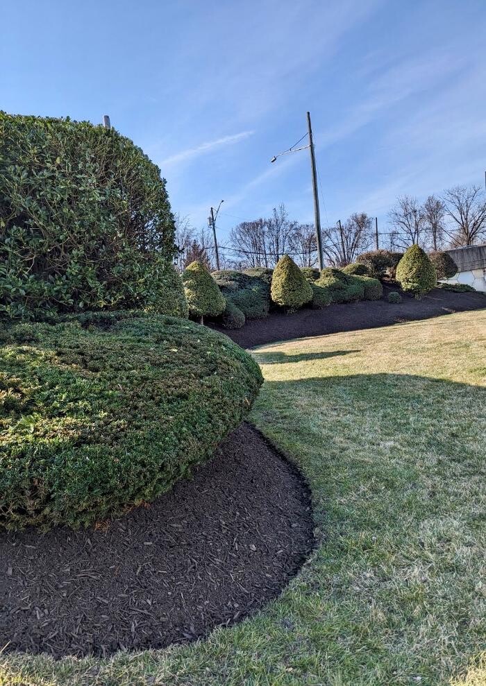 Images Custom Care Lawn & Property Services Inc