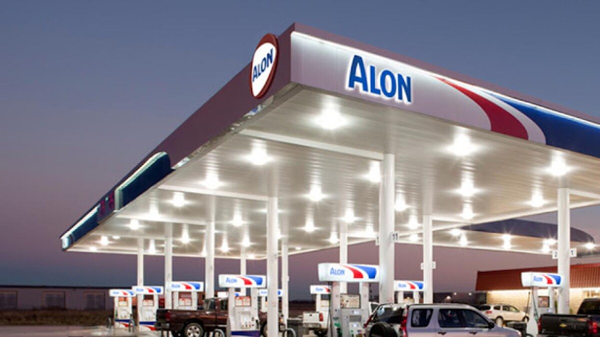Images ALON Gas Station