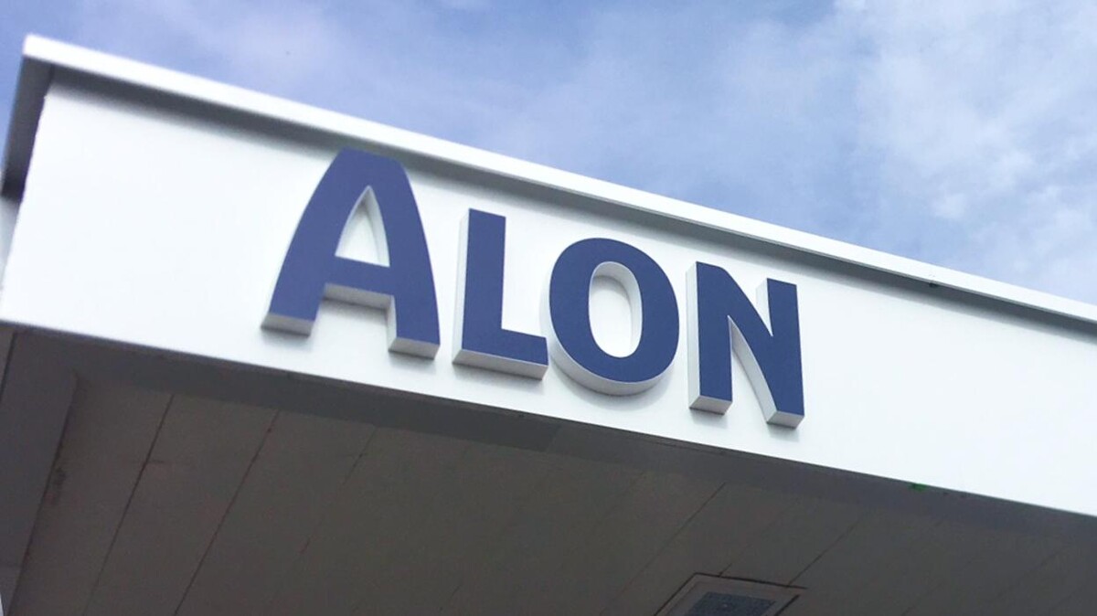 Images ALON Gas Station