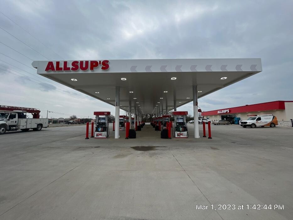 Images DK Gas Station