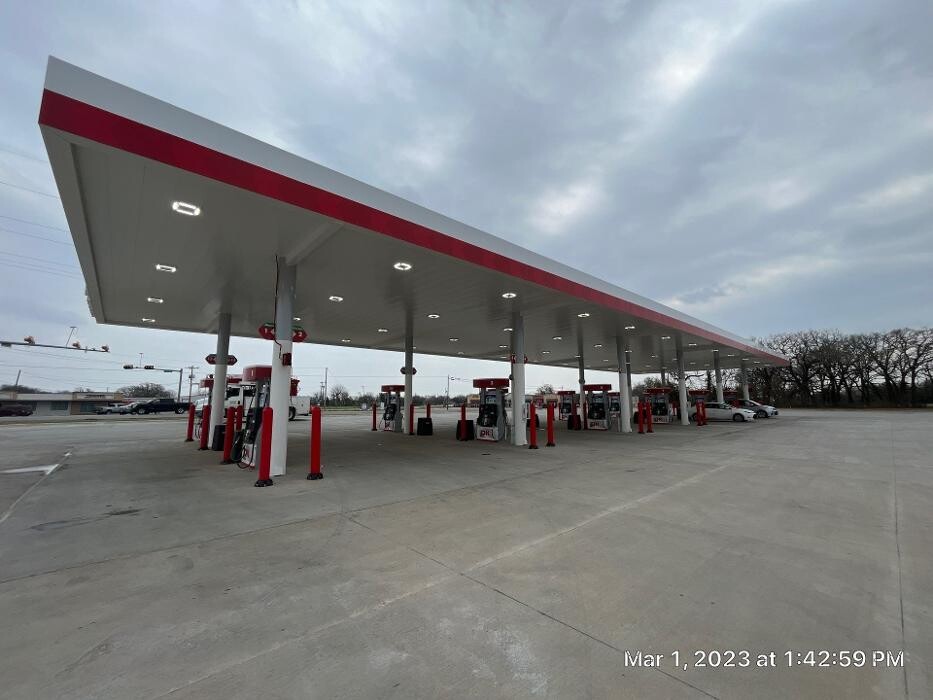 Images DK Gas Station