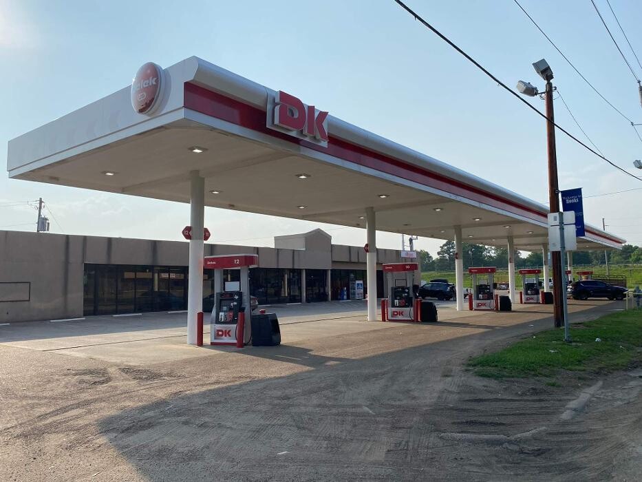 Images DK Gas Station