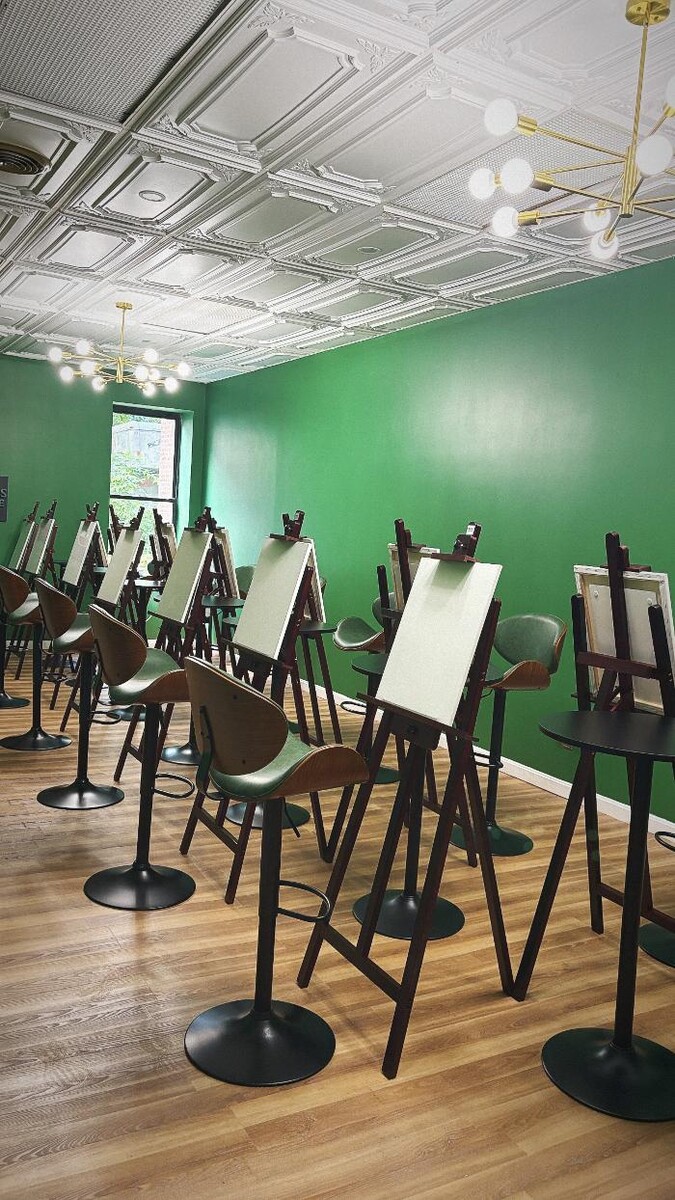 Images Canvas Lounge - Paint & Sip