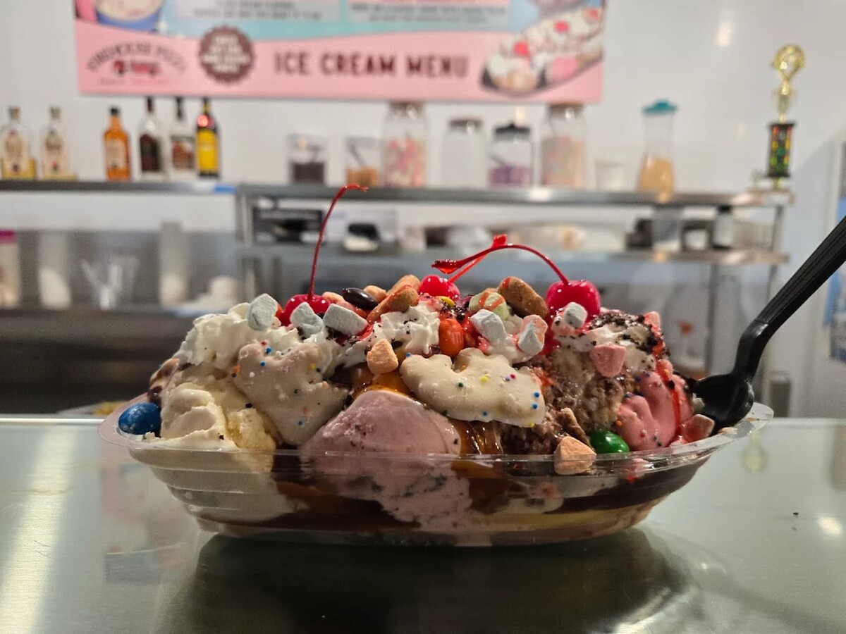 Images Firehouse Pizza