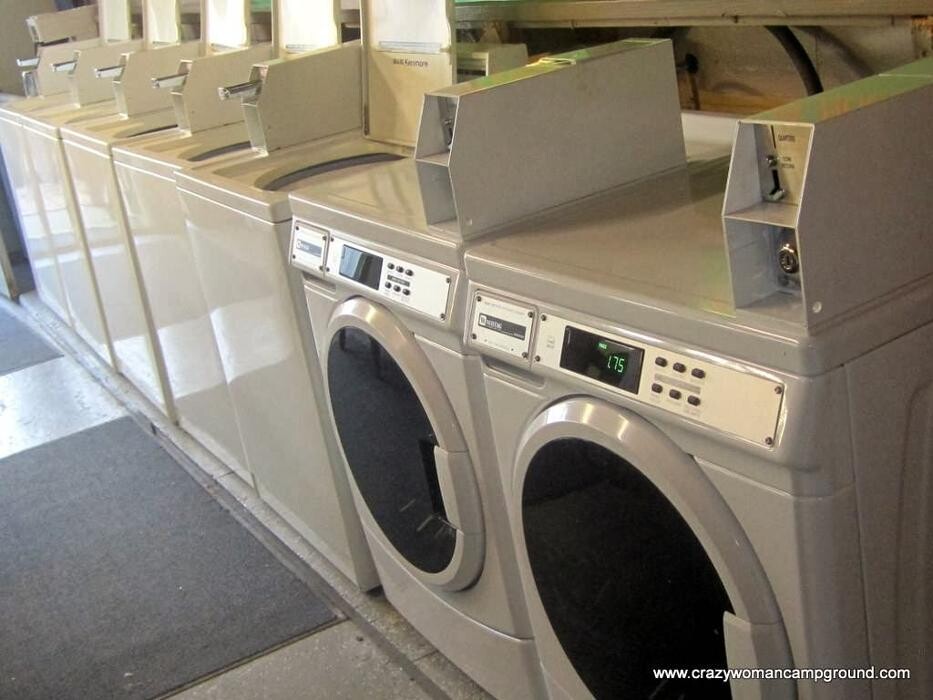 Images Green Tree's Crazy Woman Campground