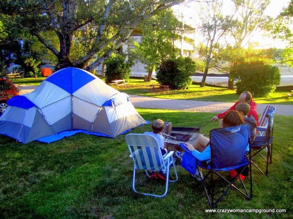 Images Green Tree's Crazy Woman Campground