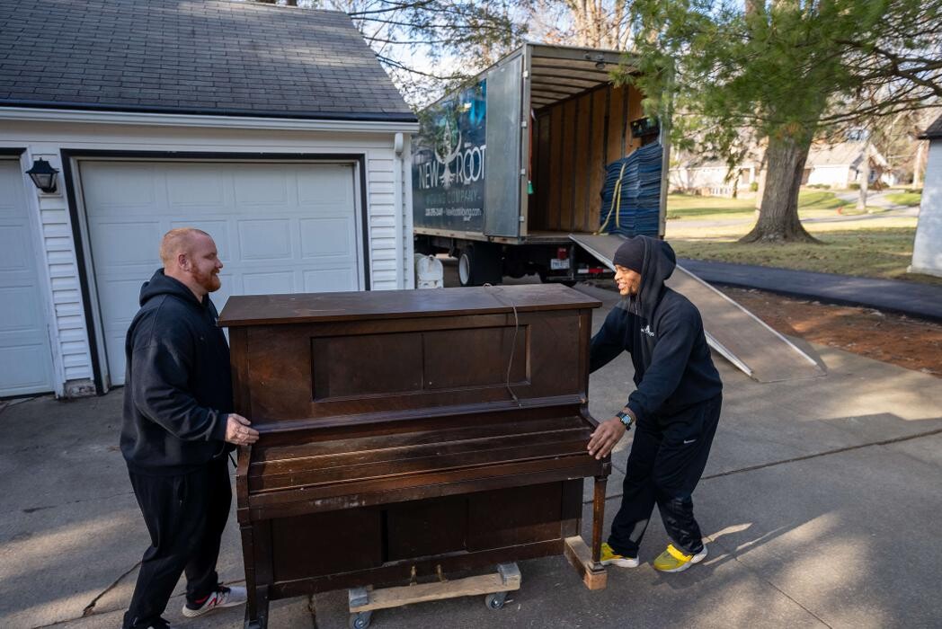 Images New Roots Moving Company