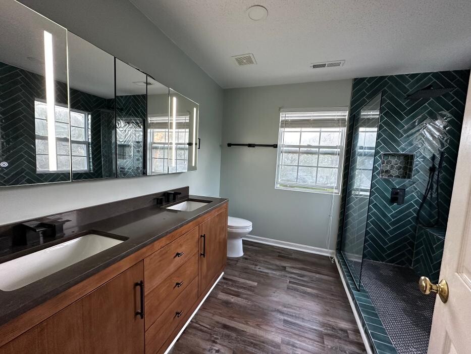 Images Universal Remodel