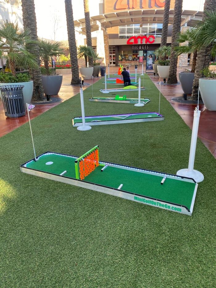 Images Mini Golf on the Go-Arizona's Mini Golf that Comes to You