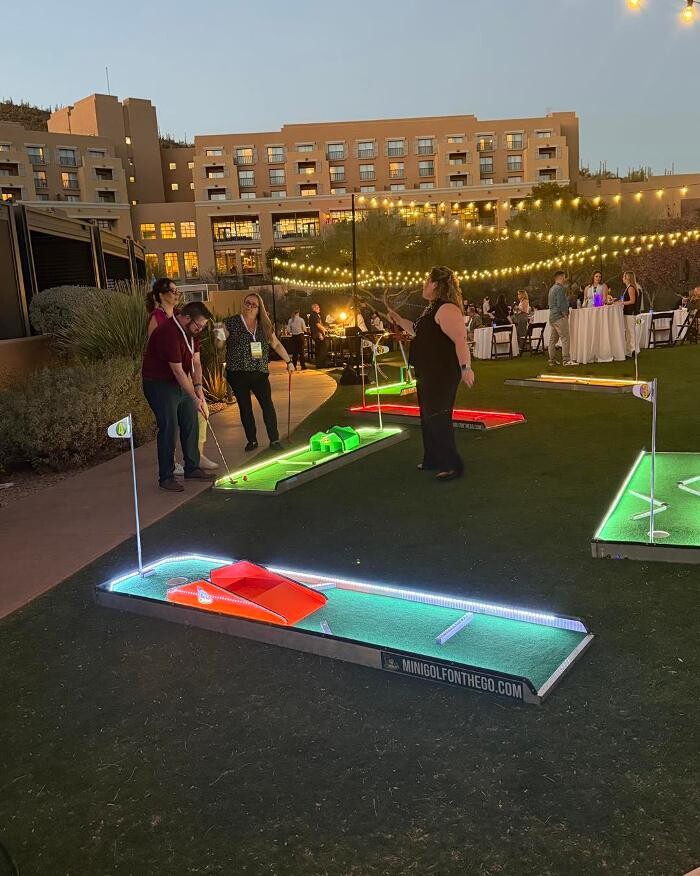 Images Mini Golf on the Go-Arizona's Mini Golf that Comes to You
