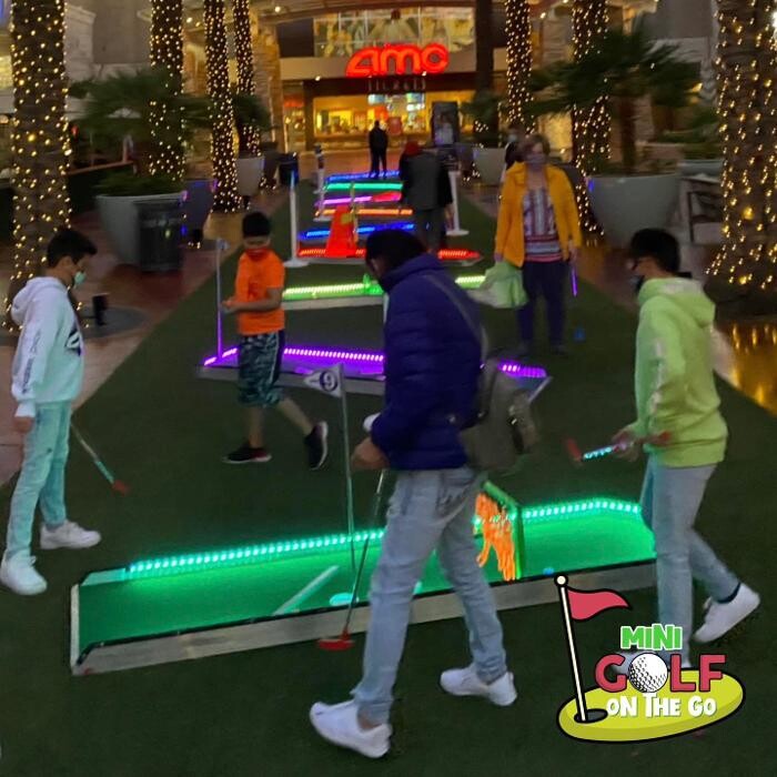 Images Mini Golf on the Go-Arizona's Mini Golf that Comes to You